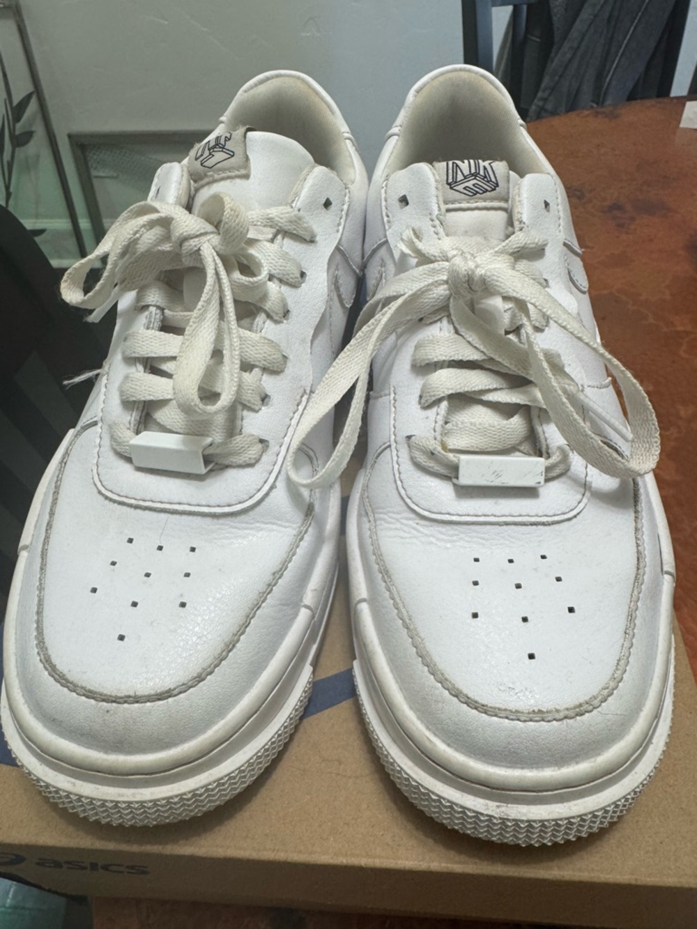 Nike Air Force 1 White Low-Top Athletic Sneakers